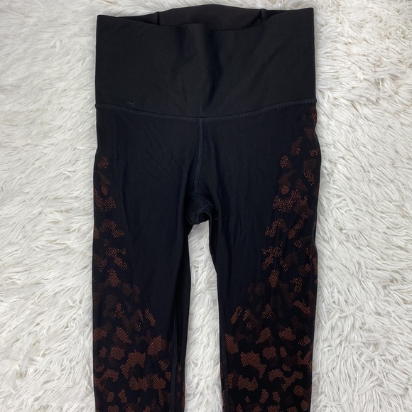 Lululemon Mapped Out High Rise Tight 28" *Camo Black / Brick - Picture 2 of 6